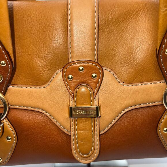 Michael Michael Kors Vintage Saddle Leather Handbag with Dust Bag - Picture 6 of 16